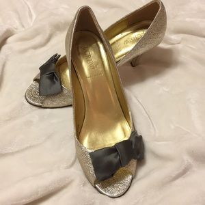 J. Crew Italian Made Golden Bow Heels 👠